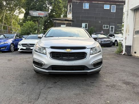 Used 2015 Chevrolet Cruze LT FWD image 15