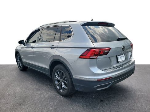 Used 2023 Volkswagen Tiguan SE FWD image 4