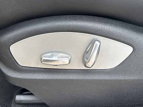 Used 2022 Porsche Macan S AWD/4WD image 24