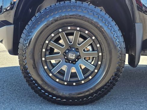 Used 2022 Nissan Frontier S AWD/4WD image 10