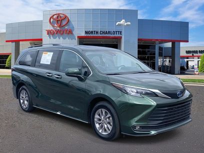 Used 2025 Toyota Sienna XLE