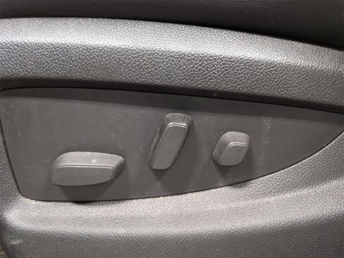 Used 2015 GMC Sierra 2500 Denali w/ Duramax Plus Package image 18