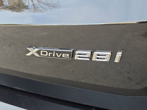 New 2026 BMW X1 xDrive28i w/ Technology Package image 16
