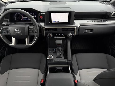 Used 2026 Toyota Tacoma TRD Off-Road AWD/4WD image 11