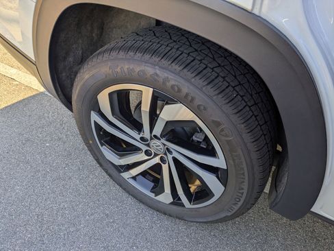 Used 2023 Volkswagen Atlas SE image 36