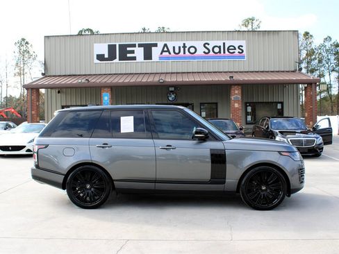 Used 2018 Land Rover Range Rover Supercharged image 8