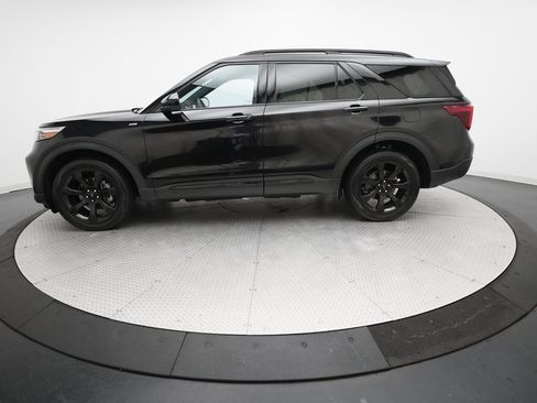 Used 2023 Ford Explorer ST-Line w/ Class IV Trailer Tow Package image 24