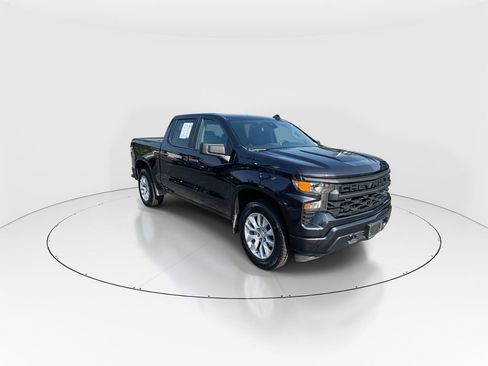 Used 2023 Chevrolet Silverado 1500 Custom w/ LPO, Dark Essentials Package RWD image 2