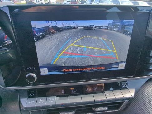 Used 2025 Toyota Camry LE image 30