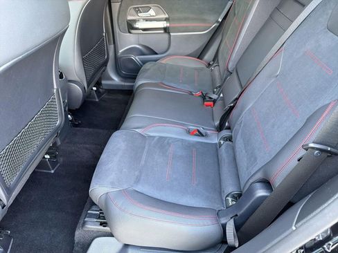 Certified 2024 Mercedes-Benz GLB 250 image 14