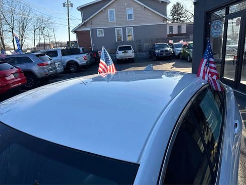 Used 2022 Chevrolet Malibu LT image 12