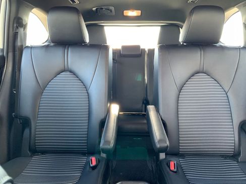 Used 2025 Toyota Highlander XSE image 41