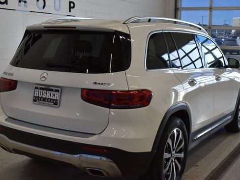 Used 2022 Mercedes-Benz GLB 250 4MATIC image 4