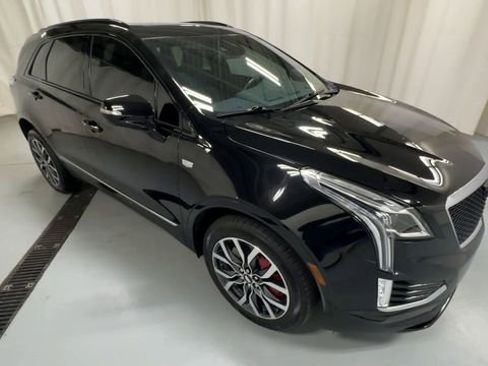 Certified 2023 Cadillac XT5 Sportv image 2