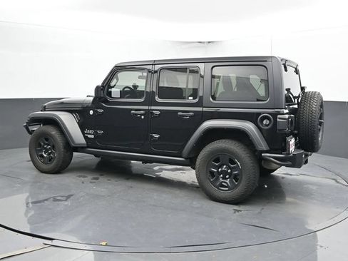 Used 2018 Jeep Wrangler Unlimited Sport AWD/4WD image 9