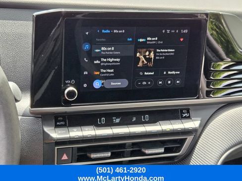 Used 2025 Toyota Camry SE FWD image 21