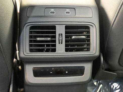 Certified 2025 Audi Q5 Premium w/ Convenience Package image 20