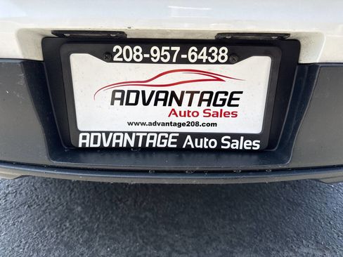 Used 2017 Ford Taurus SEL image 30