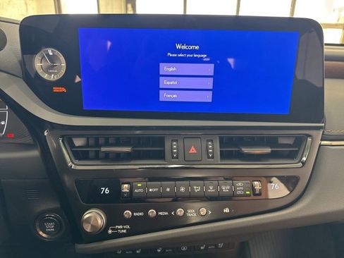 New 2025 Lexus ES 350 Ultra Luxury image 25