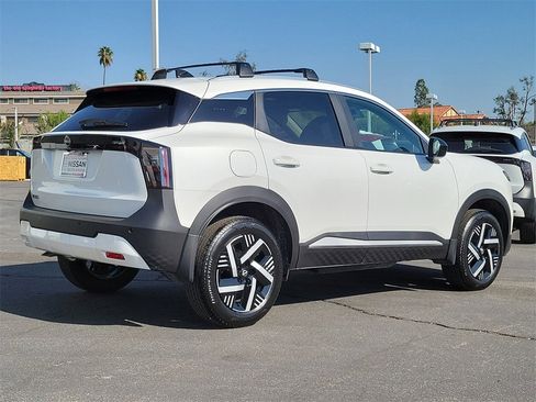 New 2026 Nissan Kicks SV w/ SV Premium Package image 2