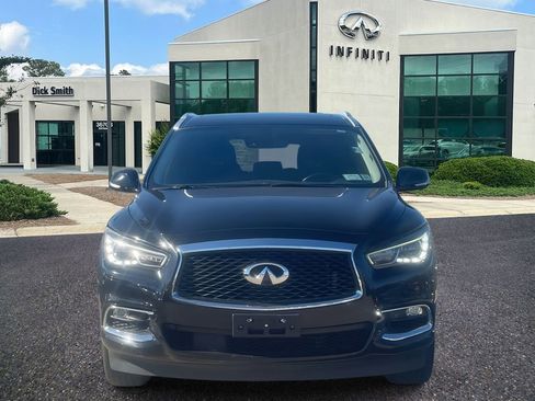 Used 2019 INFINITI QX60 Luxe w/ Essential Package image 2