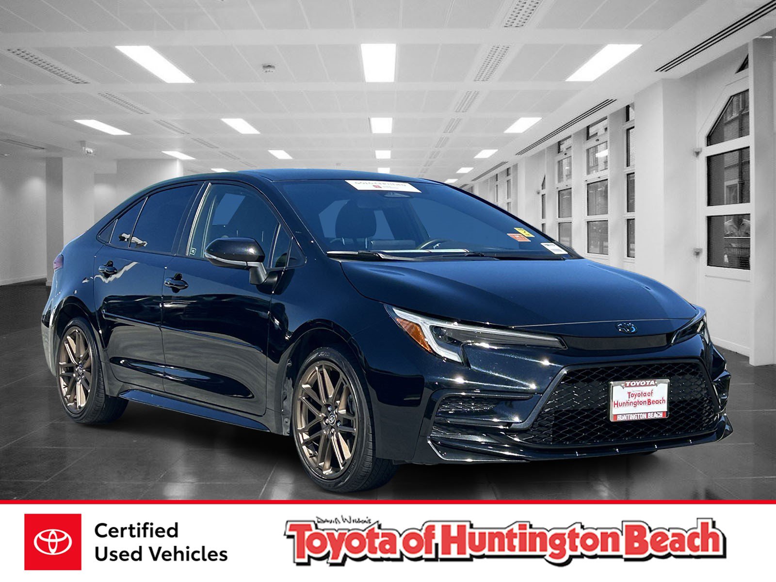 Certified 2024 Toyota Corolla SE FWD image 1