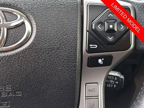 Used 2021 Toyota 4Runner Limited AWD/4WD image 23