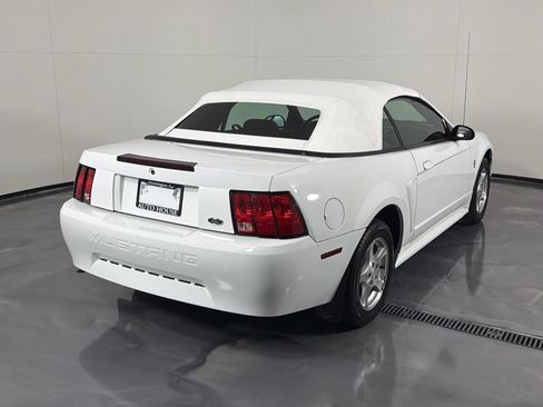 Used 2002 Ford Mustang Convertible RWD image 14