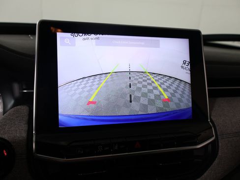 Used 2024 Jeep Compass Sport image 6