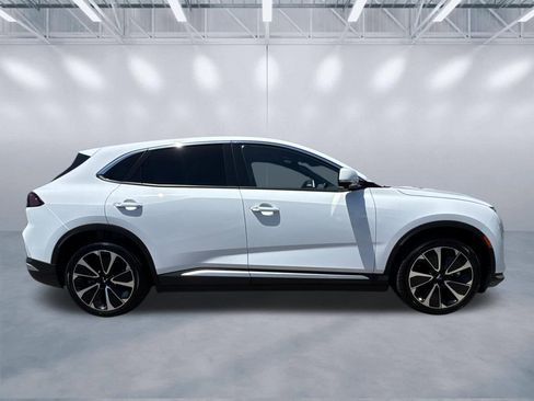 New 2025 VinFast VF 8 Plus AWD/4WD image 3