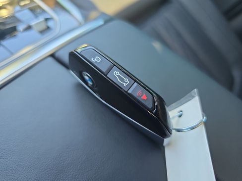 Used 2026 BMW X7 xDrive40i image 45