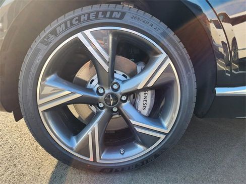 New 2025 Genesis GV80 3.5T Prestige image 5