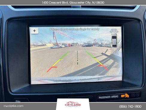 Used 2017 Ford Explorer XLT w/ Equipment Group 202A image 22