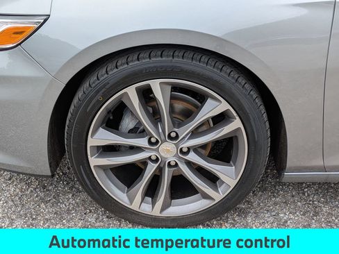 Used 2024 Chevrolet Malibu LT FWD image 12