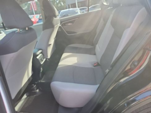 Used 2024 Toyota RAV4 XLE FWD image 32