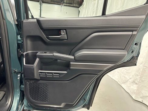 Used 2025 Toyota 4Runner TRD Off-Road image 44