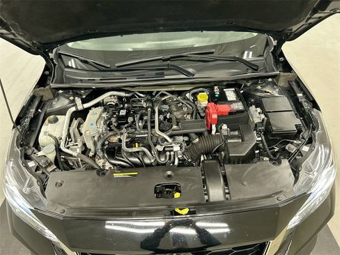 Used 2022 Nissan Sentra SR w/ Trunk Package image 11