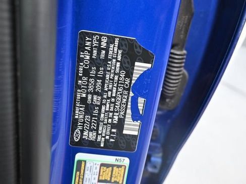 Used 2023 Hyundai Elantra SEL w/ Convenience Package FWD image 18