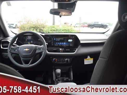 New 2026 Chevrolet TrailBlazer LT FWD image 3