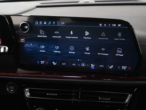 Used 2026 Chevrolet Traverse Z71 w/ Driver Confidence Package image 16