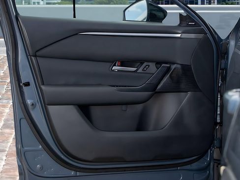 Used 2025 MAZDA CX-50 AWD 2.5 S w/ Weather Package image 15