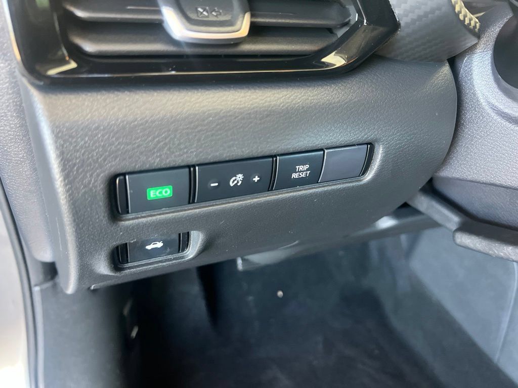 Certified 2023 Nissan Sentra SV w/ All-Weather Package FWD image 43