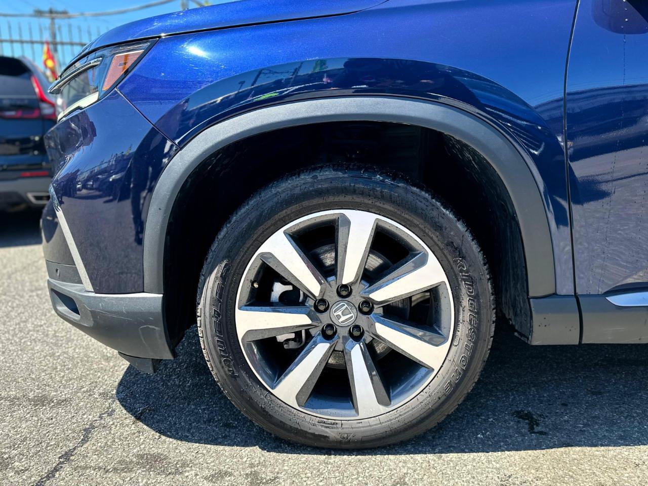 Used 2025 Honda Pilot Touring image 7