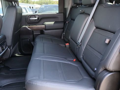 Used 2022 GMC Sierra 2500 Denali w/ Denali Black Diamond Edition AWD/4WD image 27