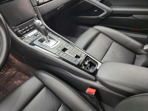 Used 2019 Porsche 911 Carrera 4S AWD/4WD image 11