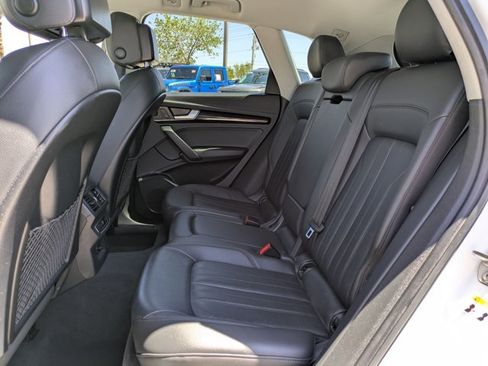 Used 2020 Audi Q5 2.0T Premium w/ Convenience Package AWD/4WD image 18