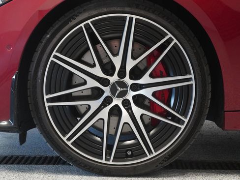 Used 2025 Mercedes-Benz C 43 AMG 4MATIC Sedan image 8