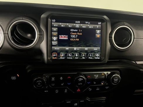 Certified 2022 Jeep Gladiator Overland w/ Popular Equipment Package image 18