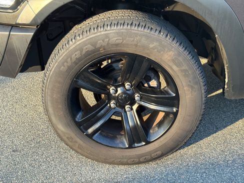 Used 2022 RAM 1500 Classic Warlock w/ Electronics Group image 10