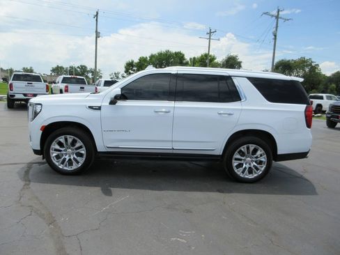Used 2021 GMC Yukon Denali w/ Denali Ultimate Package AWD/4WD image 9